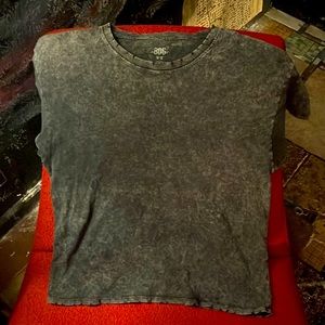 BDG Relaxed fit Medium Shirt.